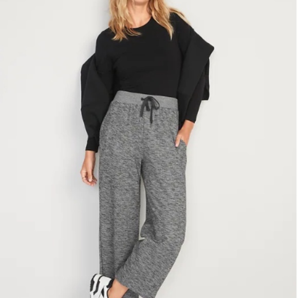 Old Navy Olive Green Track Pants - Picture 3 of 10